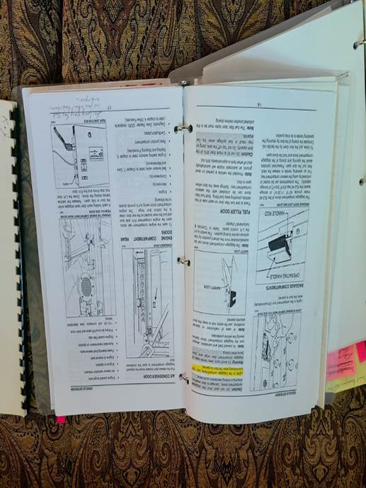 A black electronic device with buttons and switches

Description automatically generated