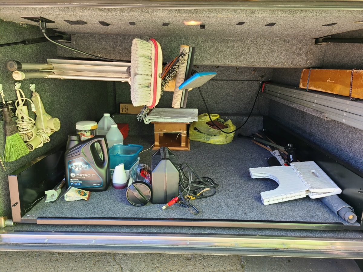 A close-up of a control panel

Description automatically generated